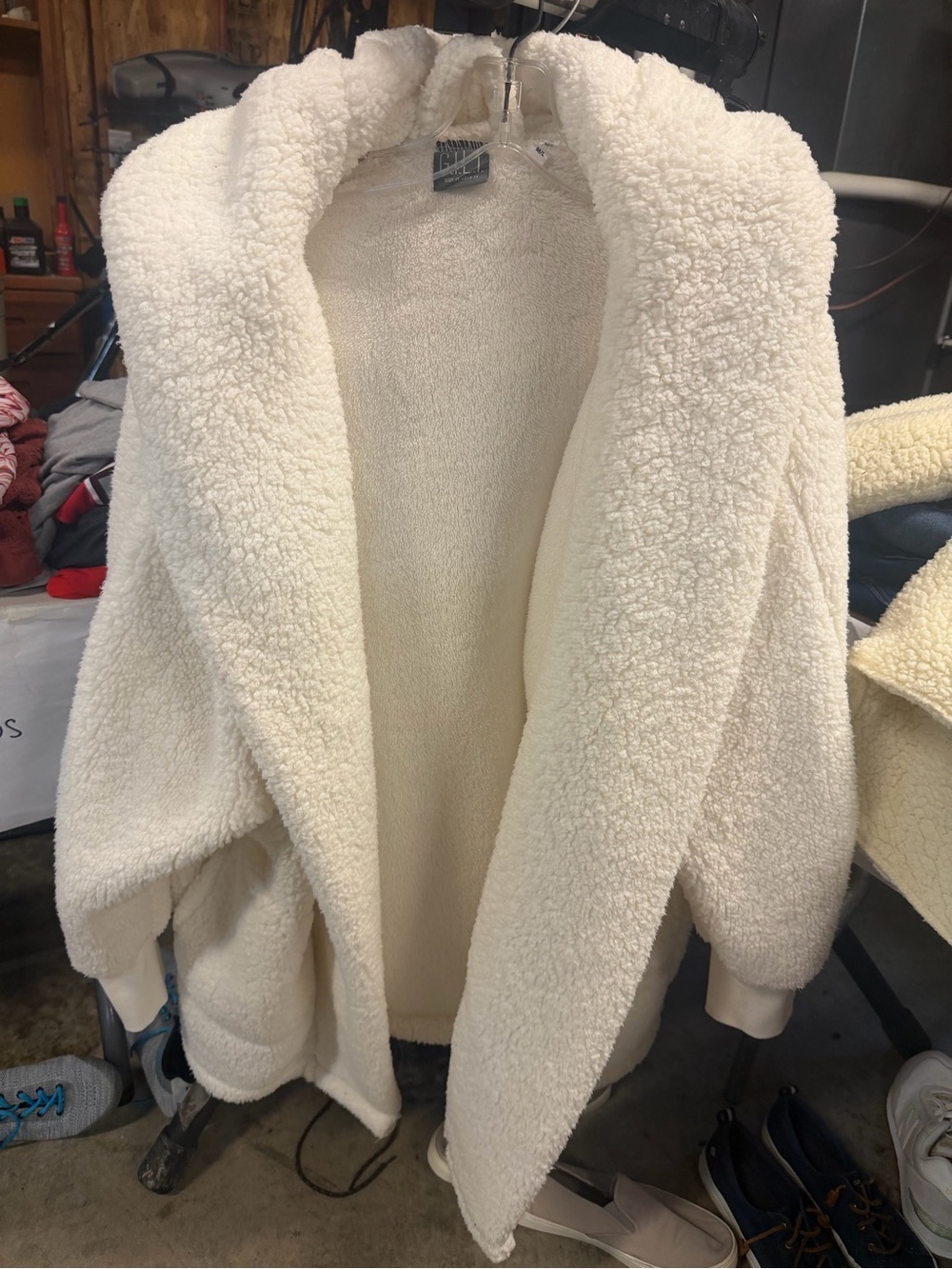 GILI The Lounger Oversized Sherpa Hoodie